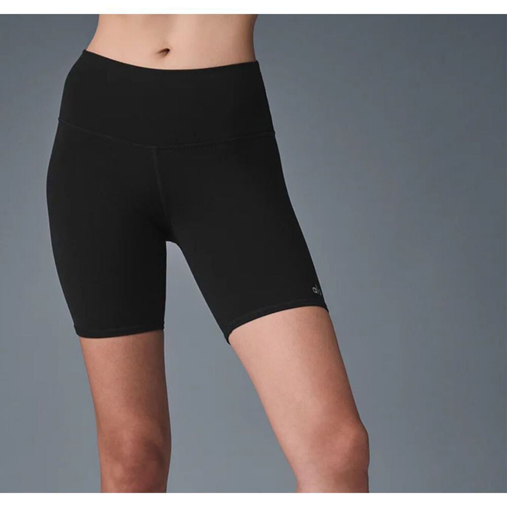 SOLD- Alo Yoga Bike Shorts - Picture 3 of 9